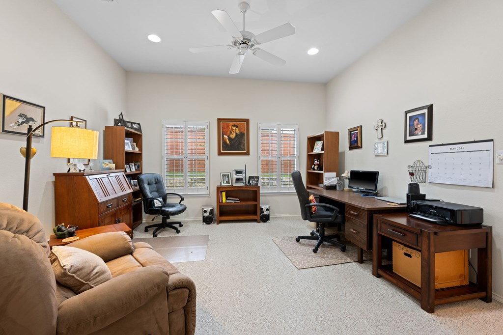 main property photo 7