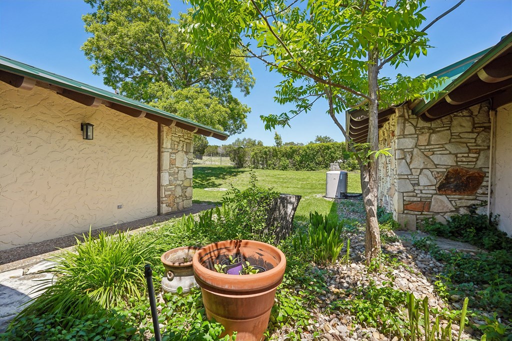 main property photo 54