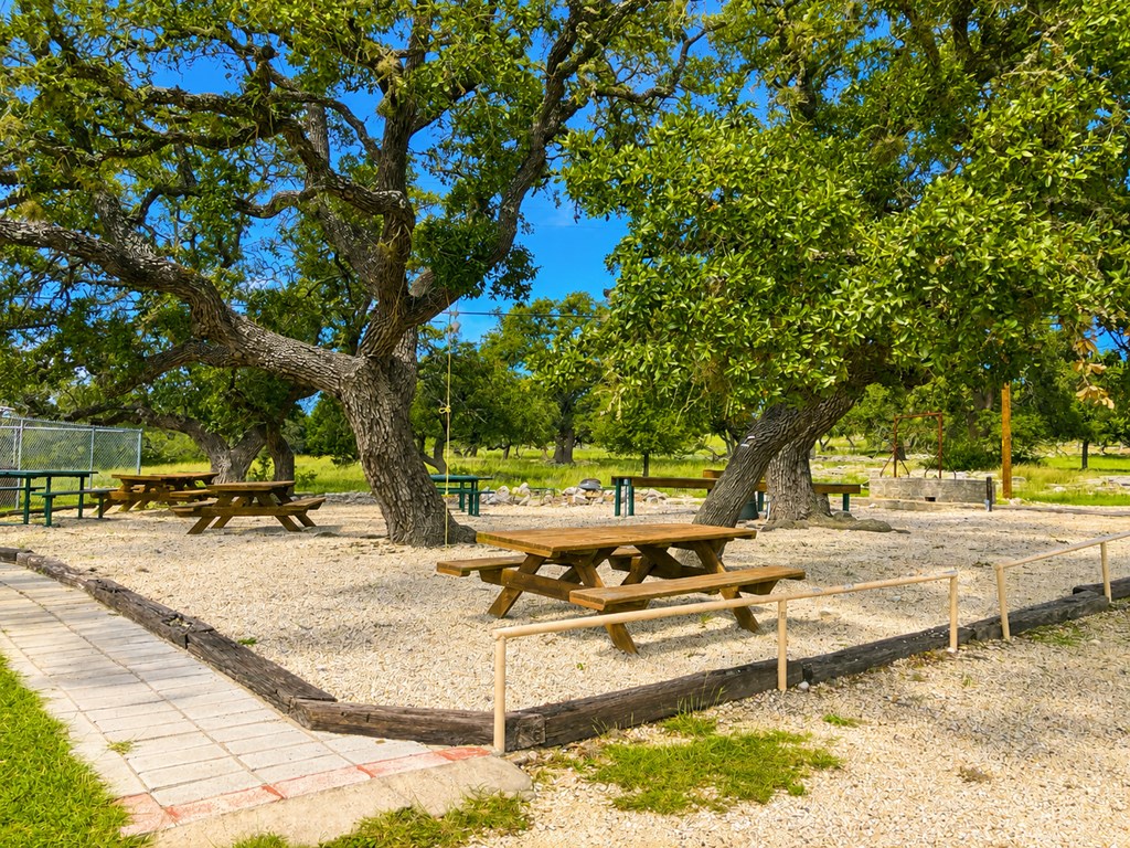 main property photo 78