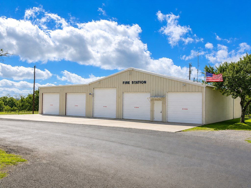 main property photo 75