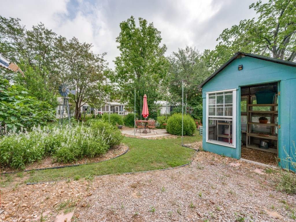 main property photo 33