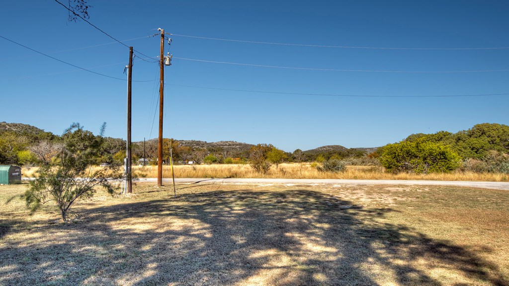 main property photo 17