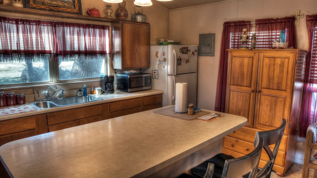 main property photo 25