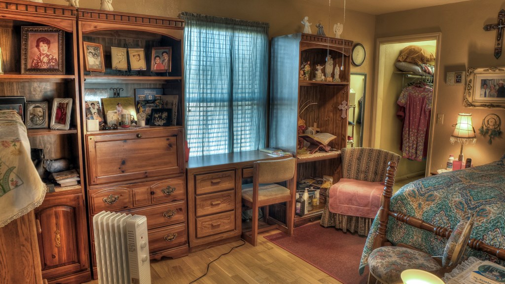 main property photo 28