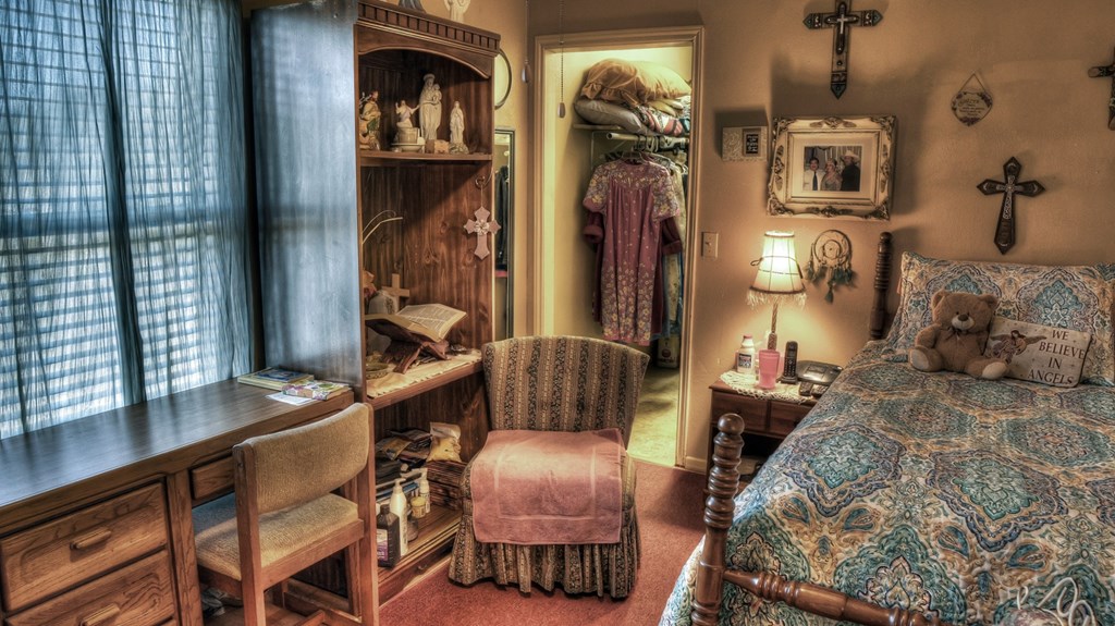 main property photo 29
