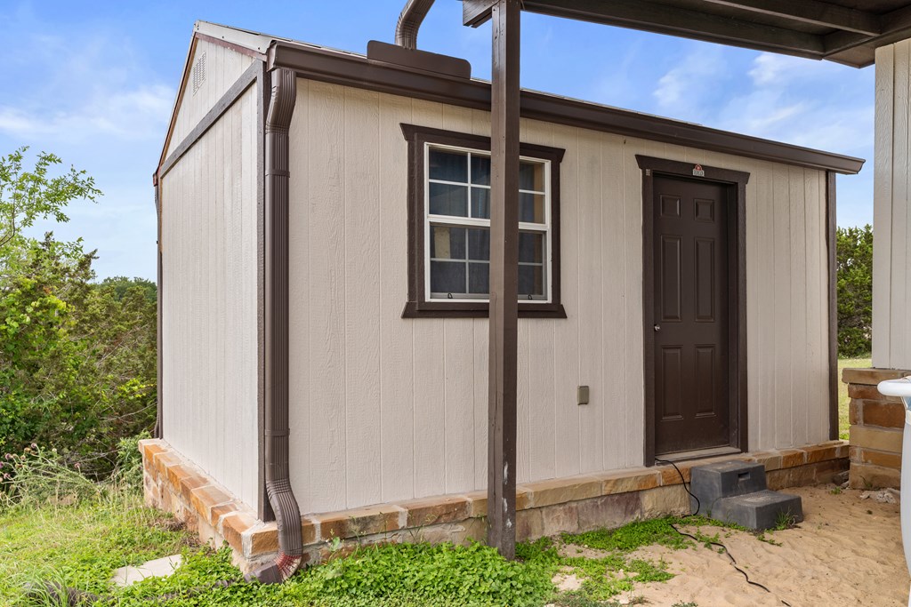 main property photo 21