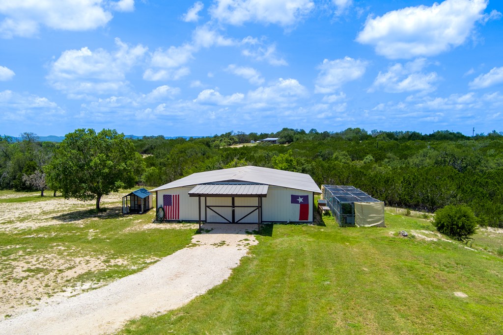 main property photo 33