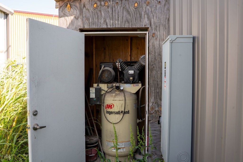 main property photo 19