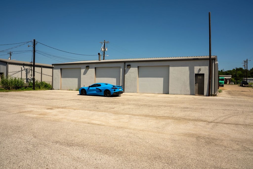 main property photo 20
