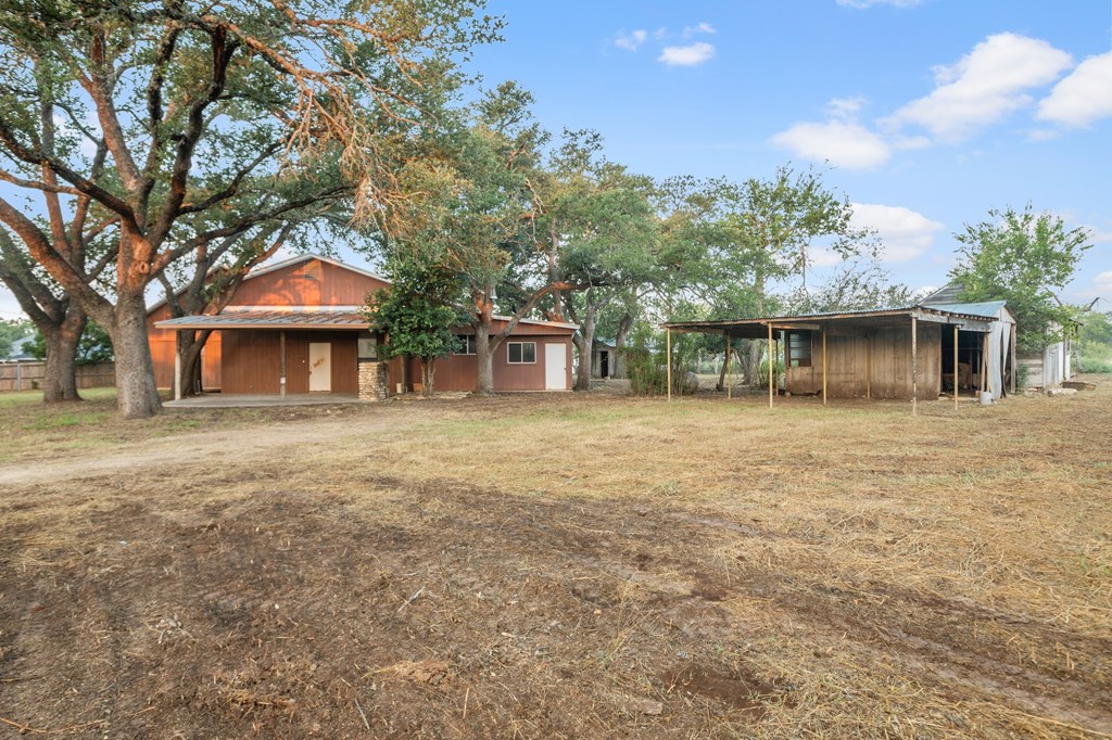 main property photo 11