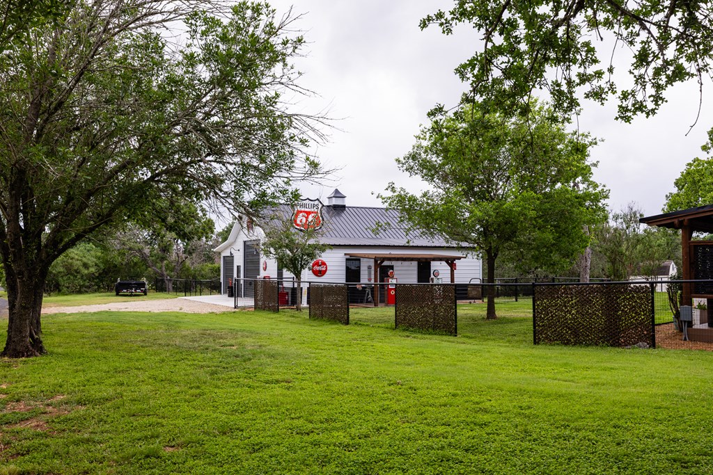 main property photo 44