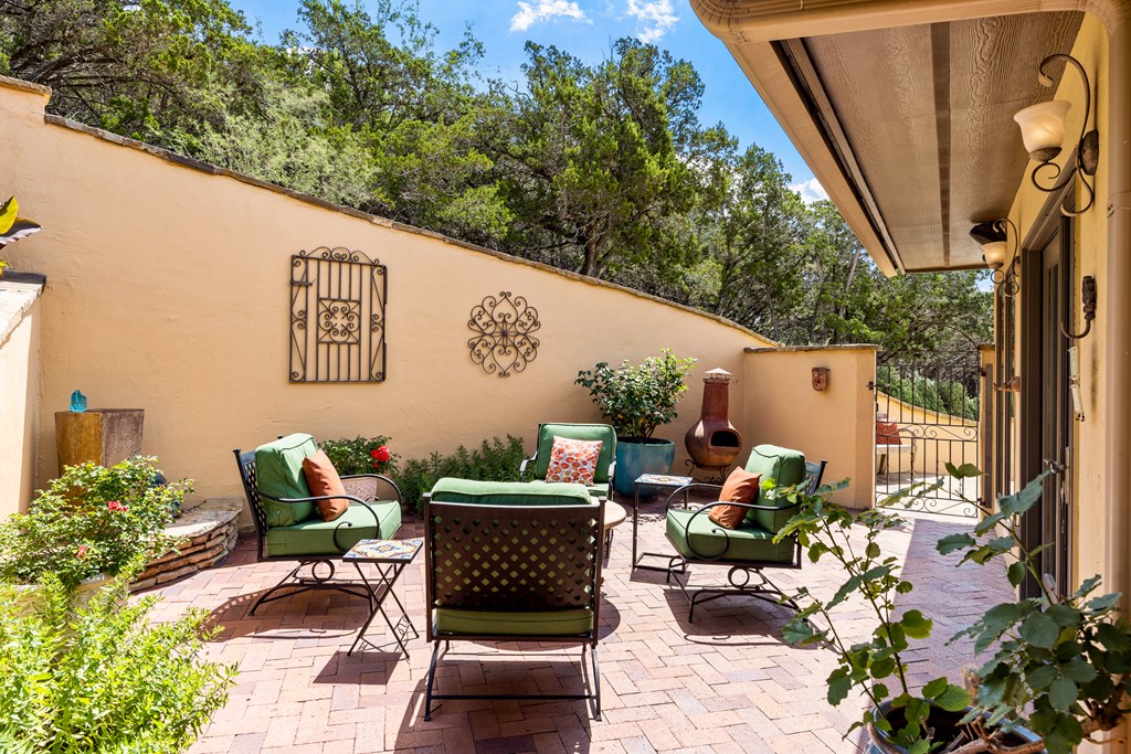 main property photo 33