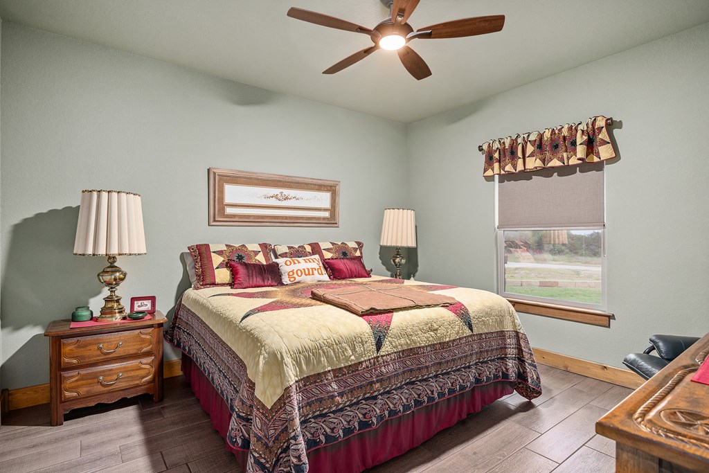 main property photo 24