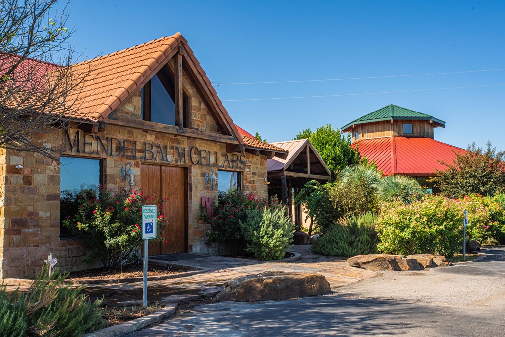 main property photo 3