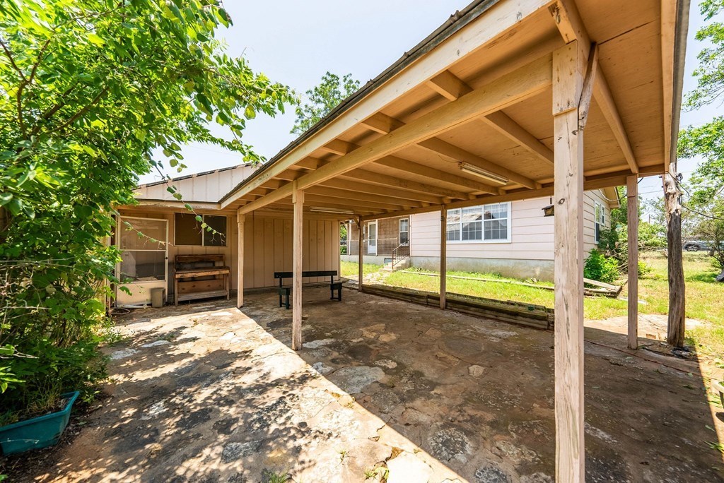 main property photo 36