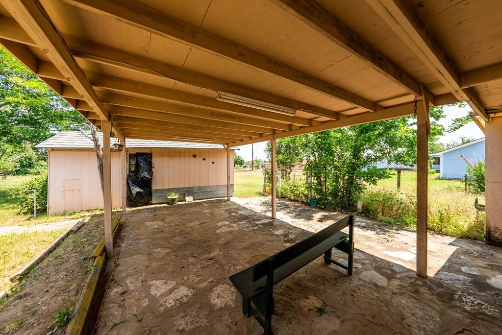 main property photo 37