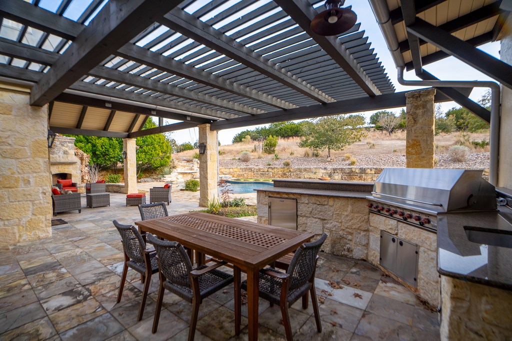 main property photo 44