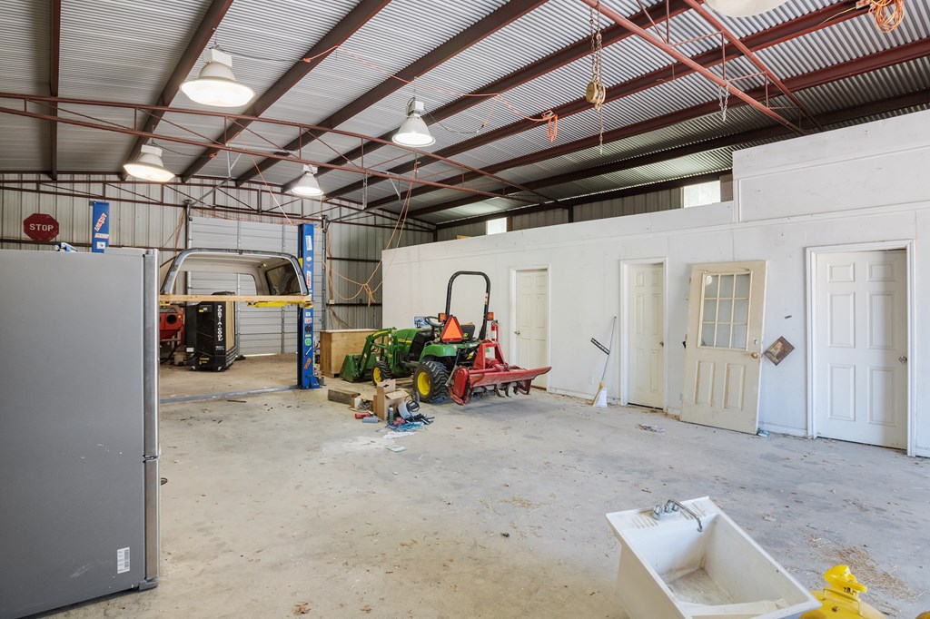 main property photo 36