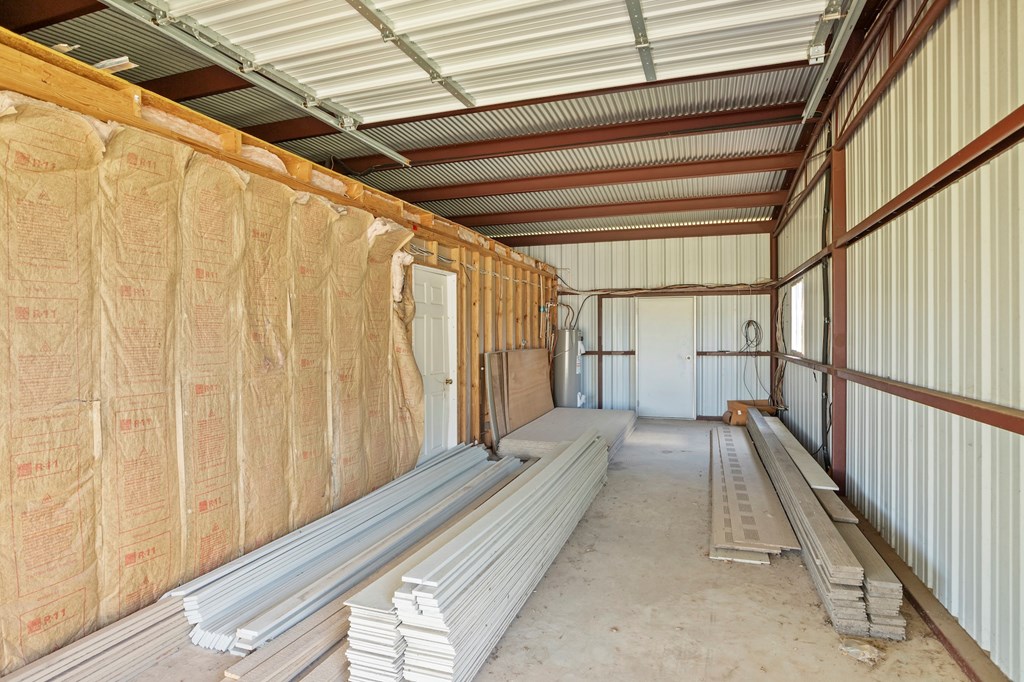 main property photo 40