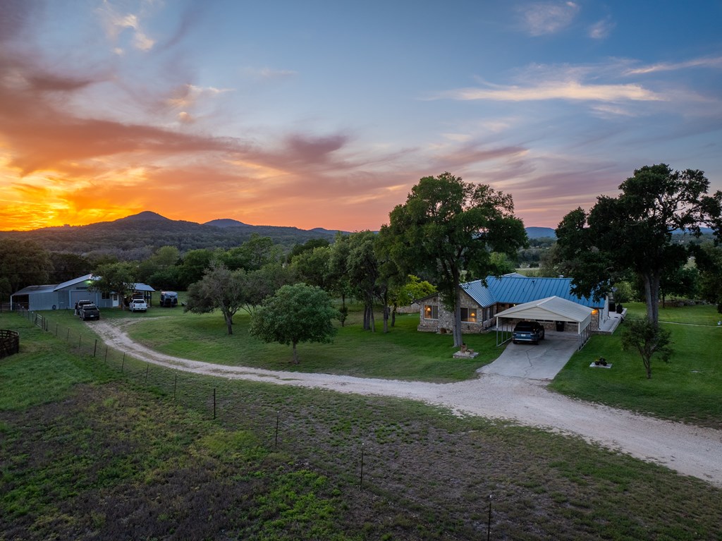main property photo 23