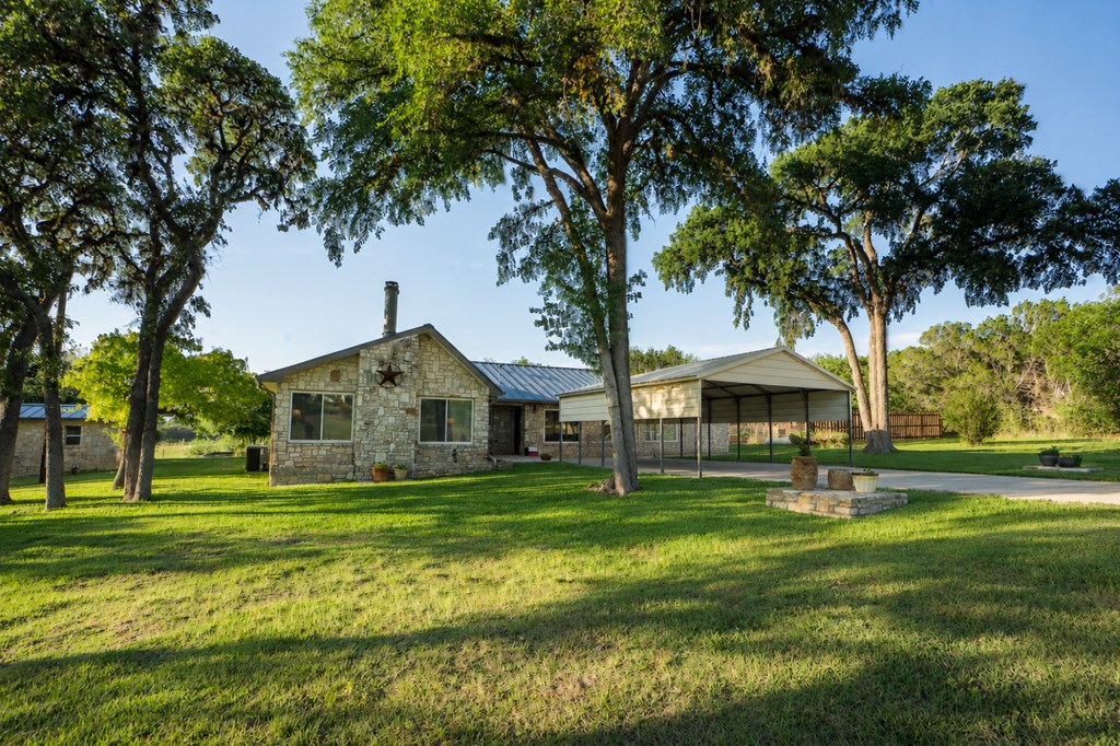 main property photo 4