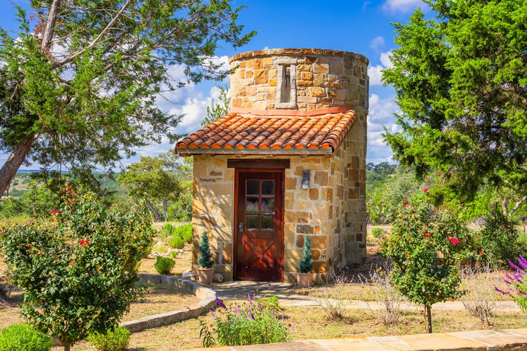 main property photo 86