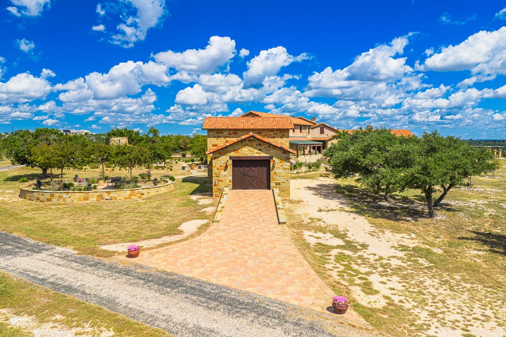main property photo 94