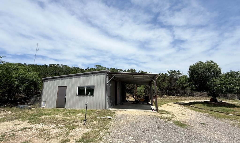main property photo 12