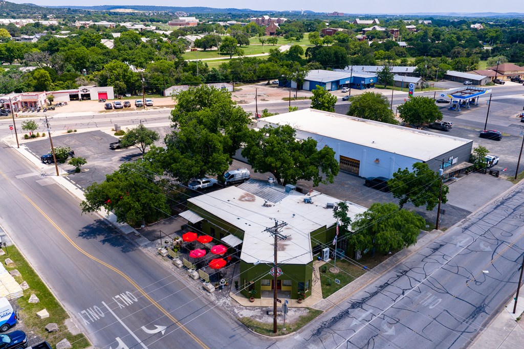 main property photo 27