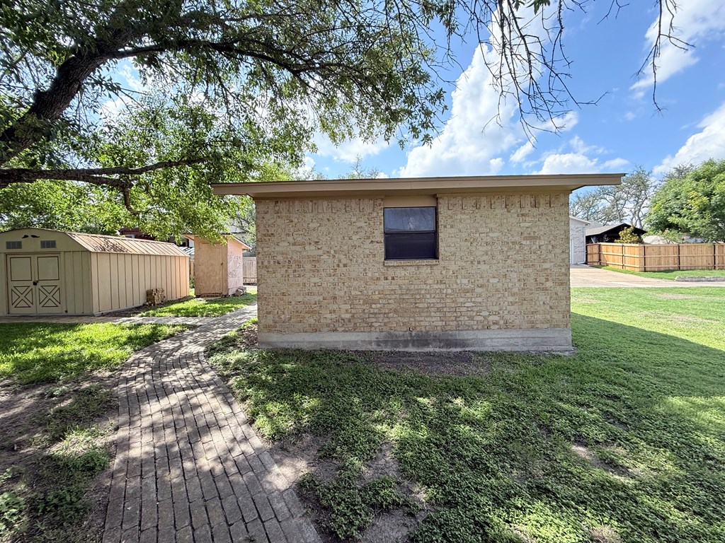 main property photo 26