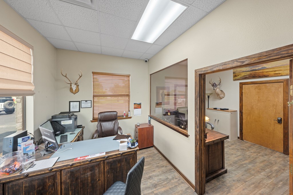main property photo 8