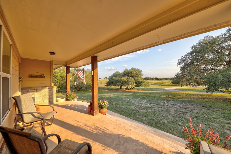 main property photo 7