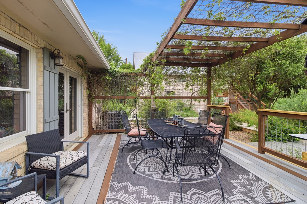 main property photo 23