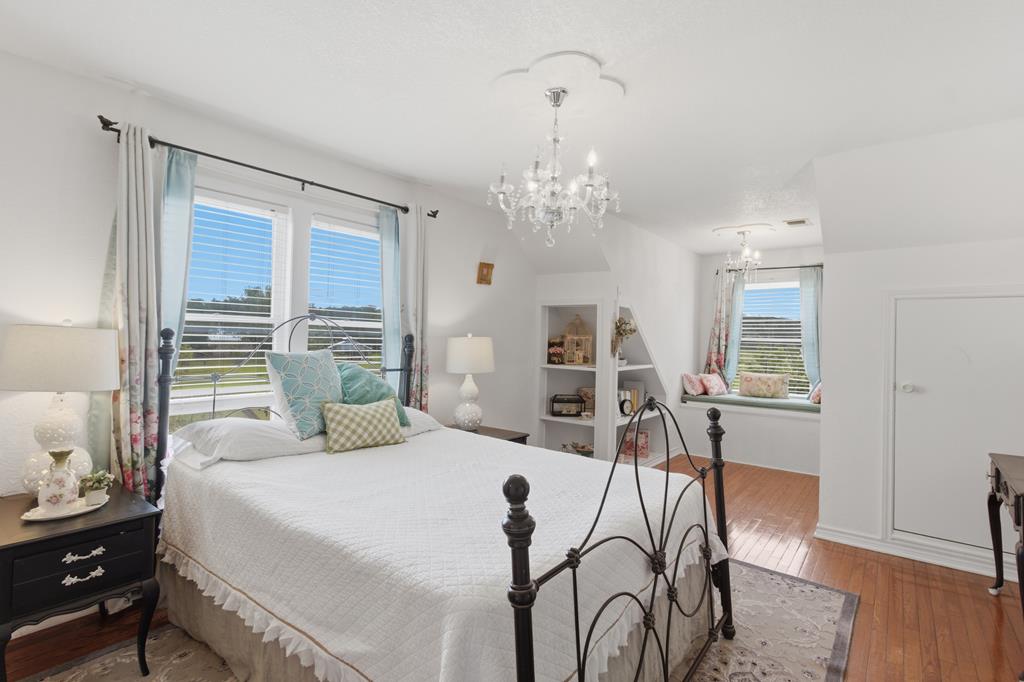 main property photo 46