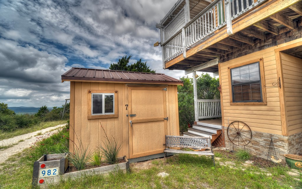 main property photo 32