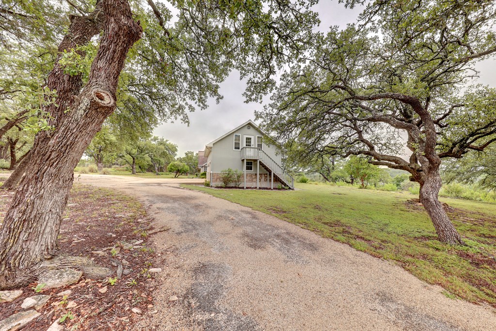 main property photo 41