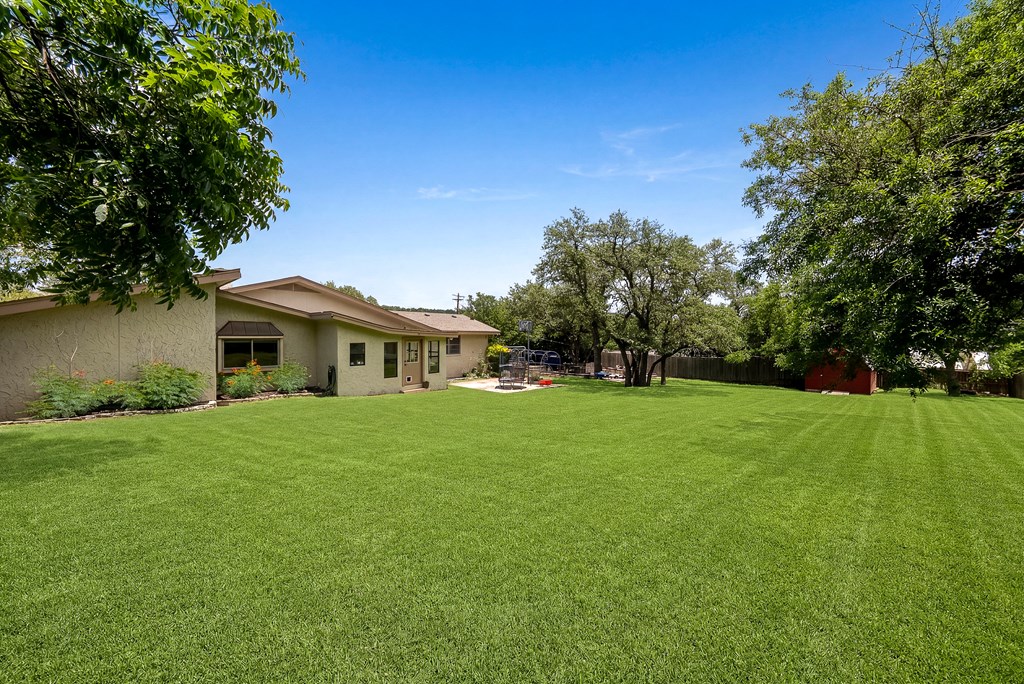main property photo 41