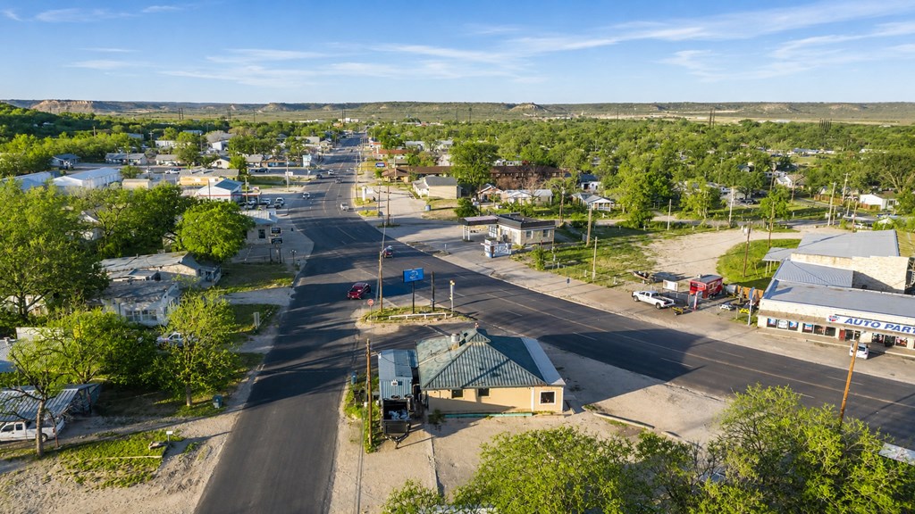 main property photo 30
