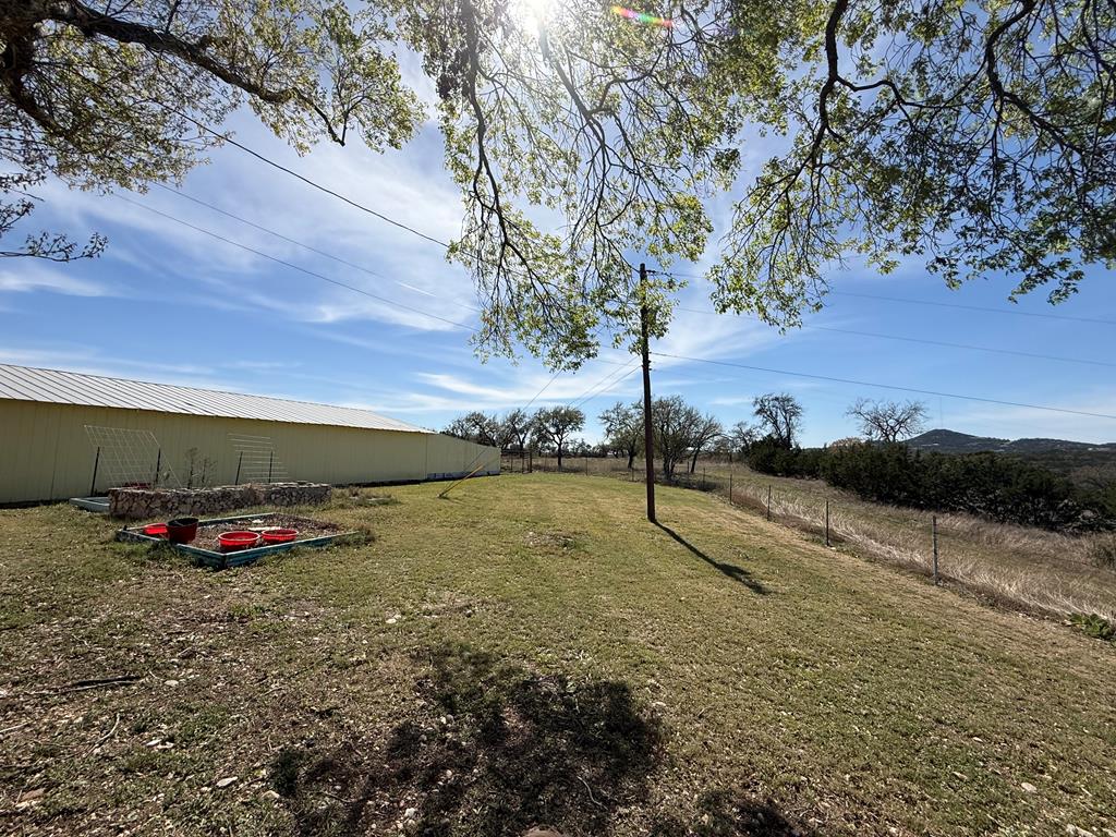 main property photo 27