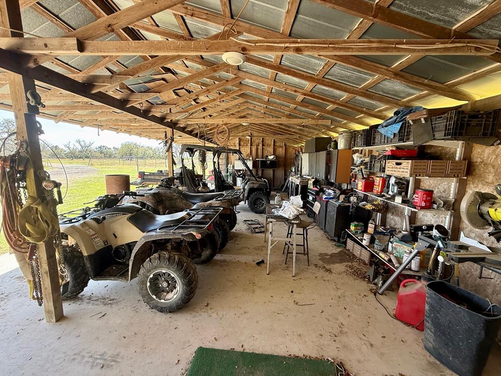 main property photo 32