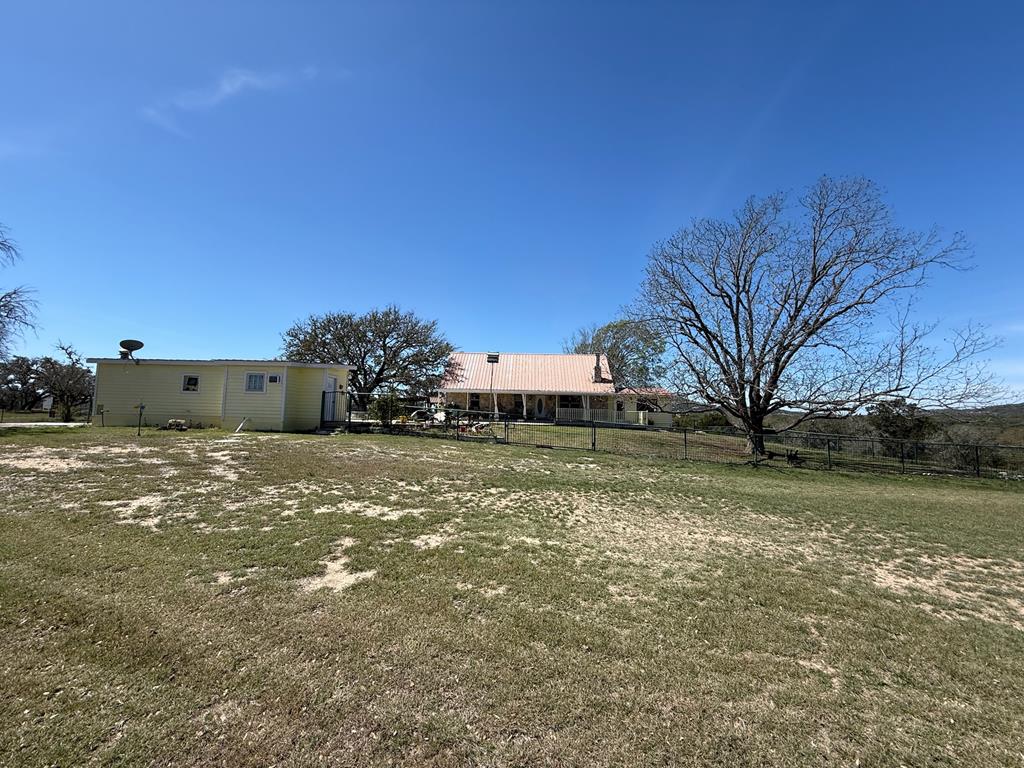 main property photo 4