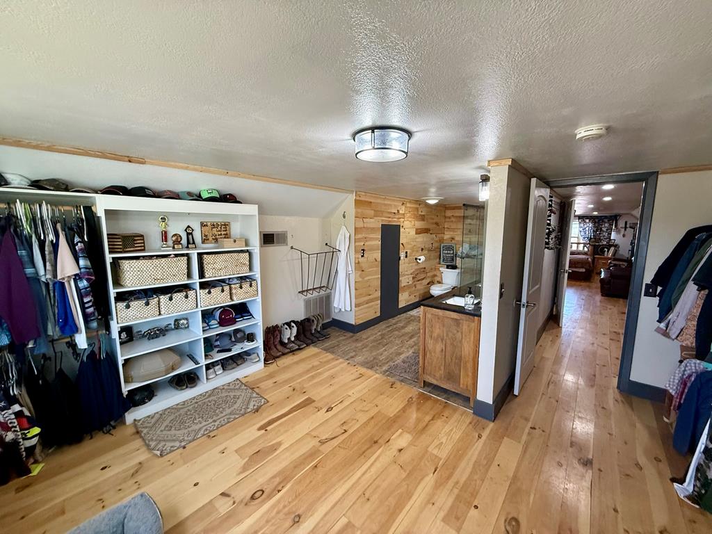 main property photo 68