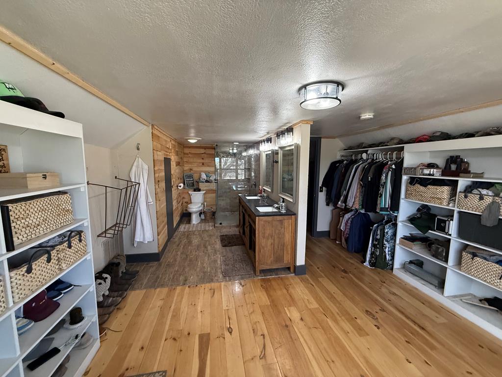 main property photo 69