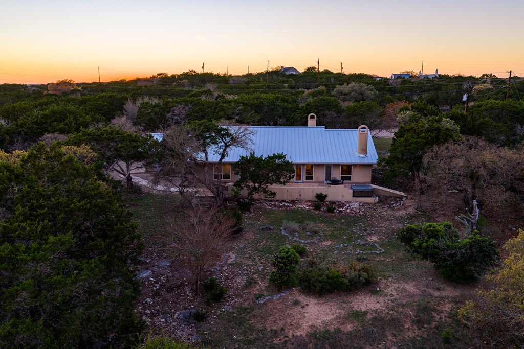 main property photo 40