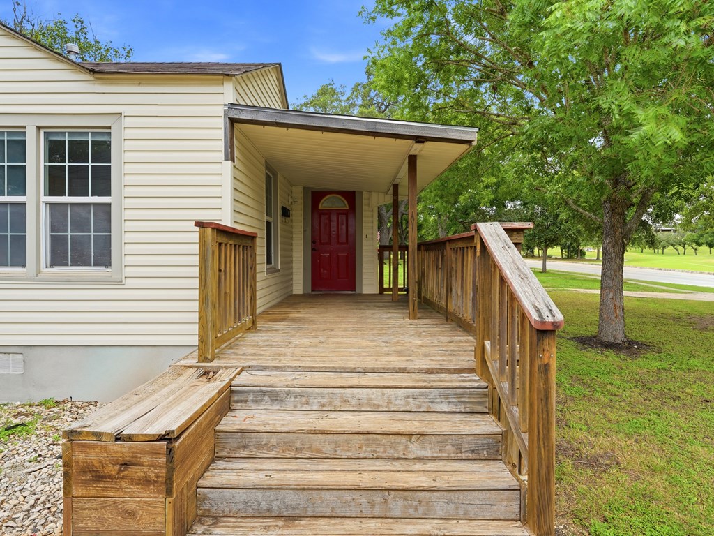 main property photo 3