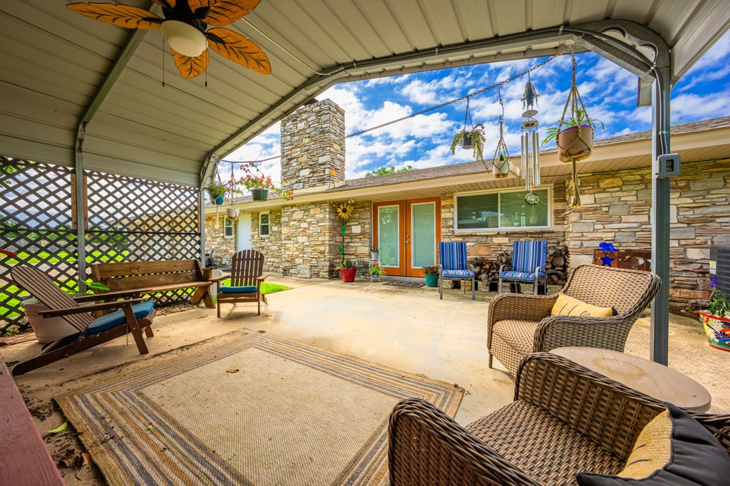 main property photo 19