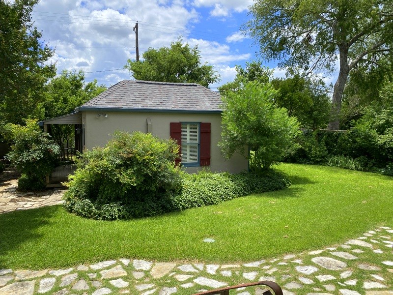 main property photo 50