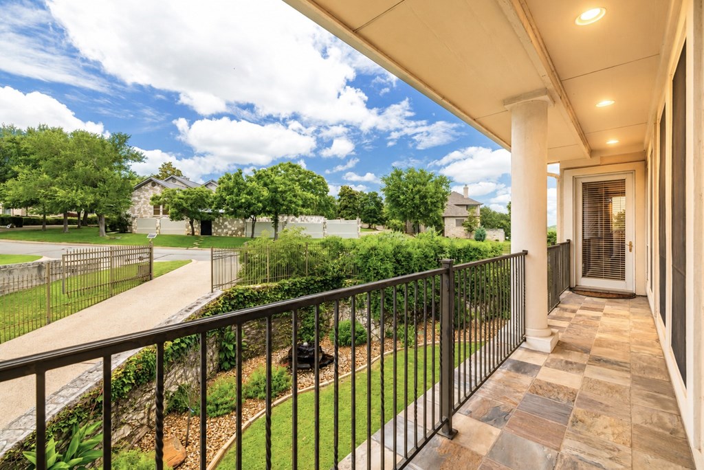 main property photo 39