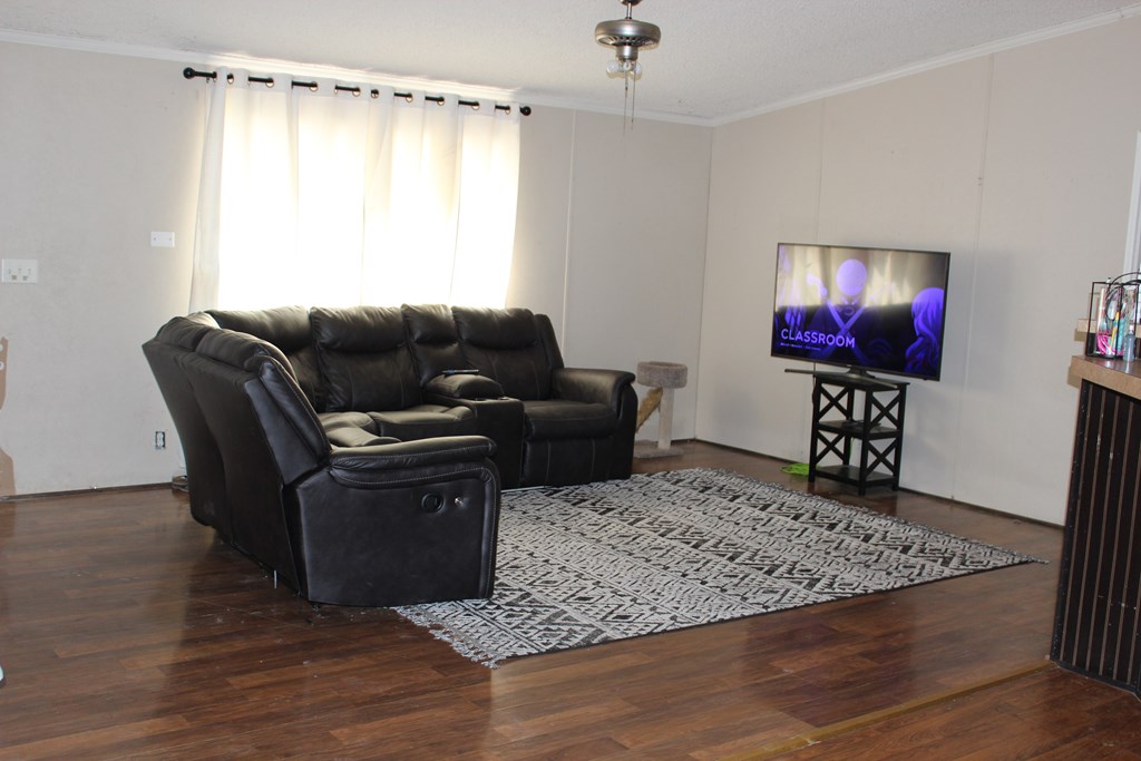 main property photo 7