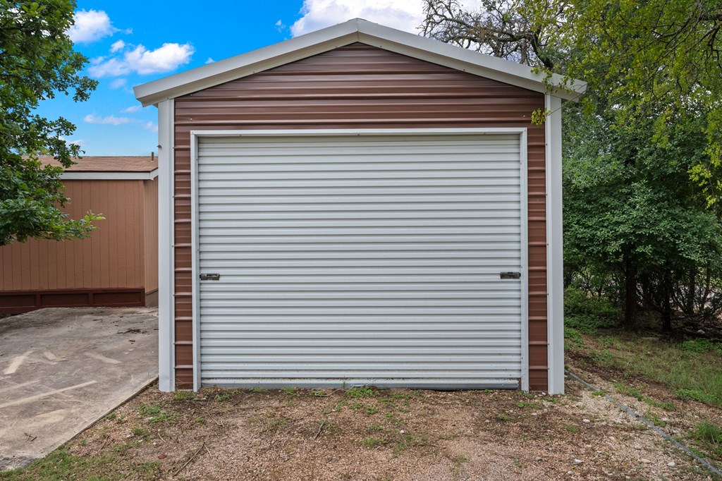 main property photo 19